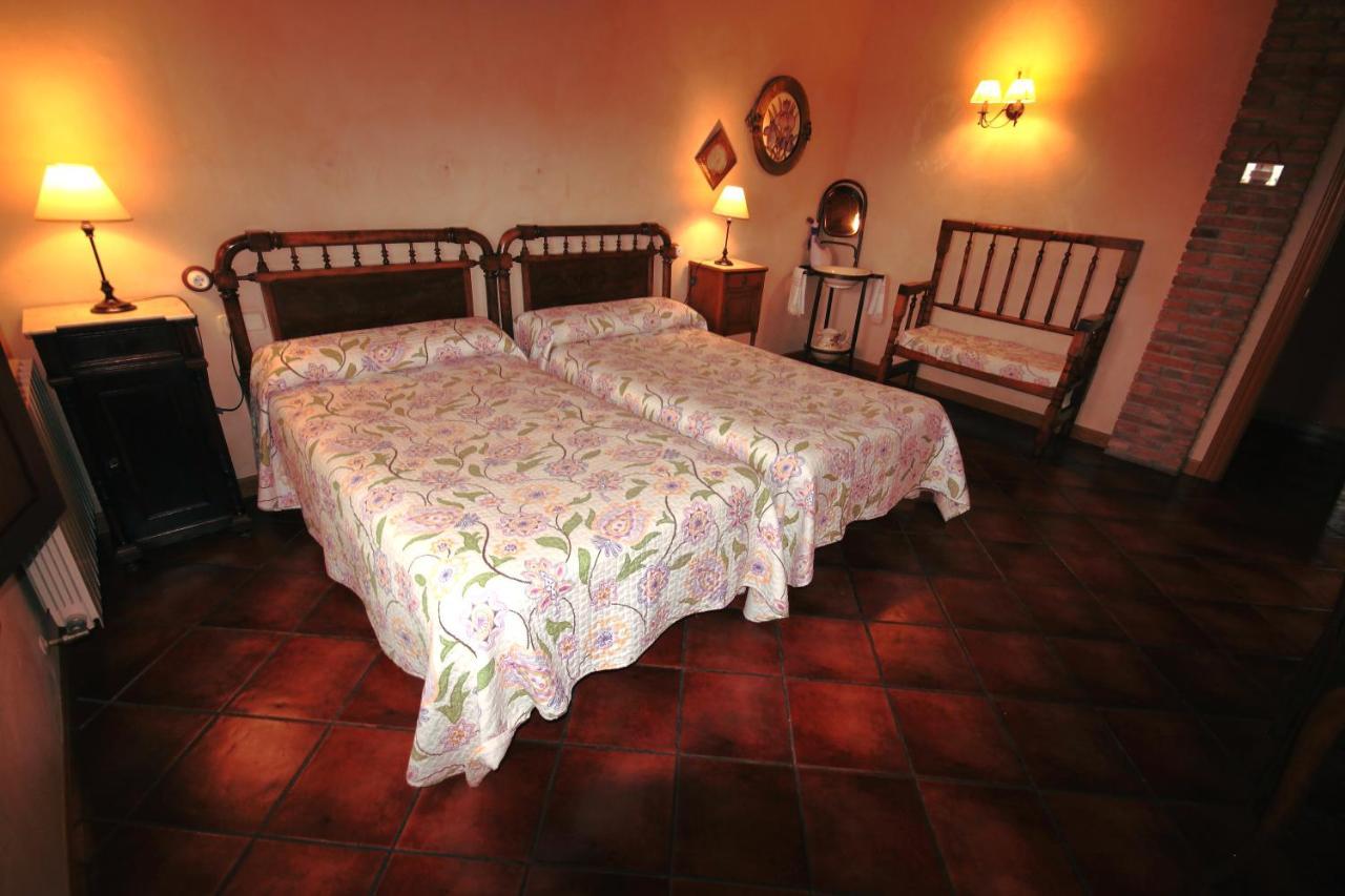 Casa Rural El Meson Guest House Briones Luaran gambar